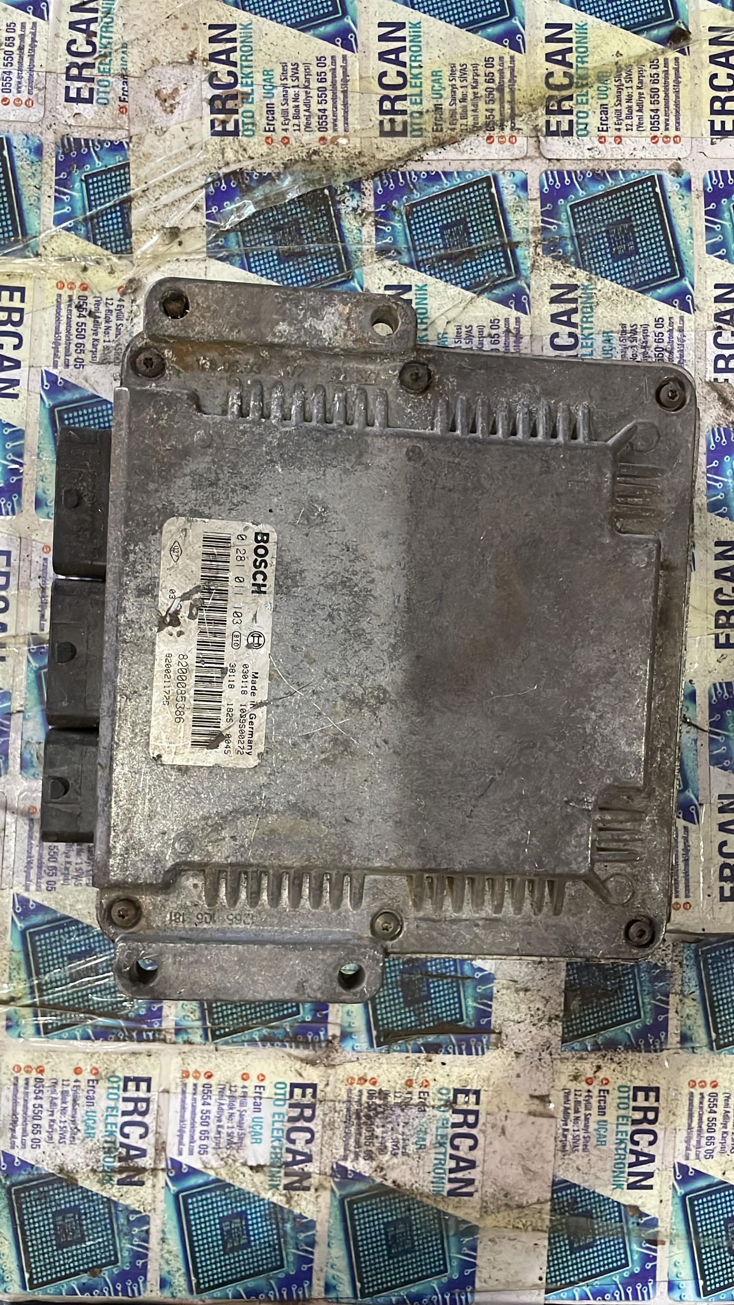 0281011103 Renault Escape 2.2 Motor Beyni 